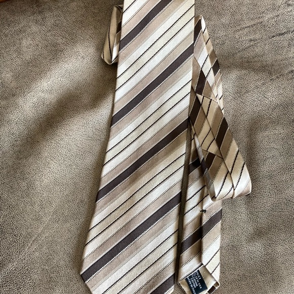 Gucci Tie, Made in Italy - Picture 3 of 3